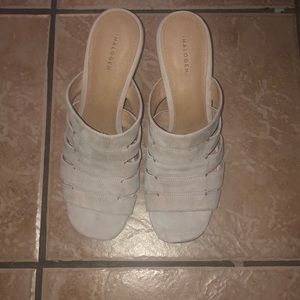 Suede Cream Sandals 👡